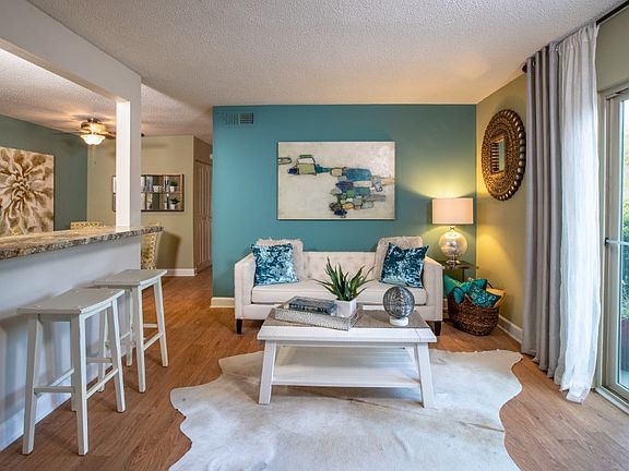 Open layout with a breakfast bar