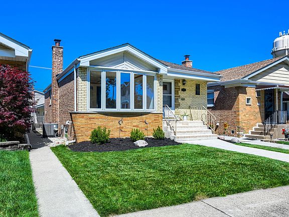 2nd image of 5122 S Normandy Ave