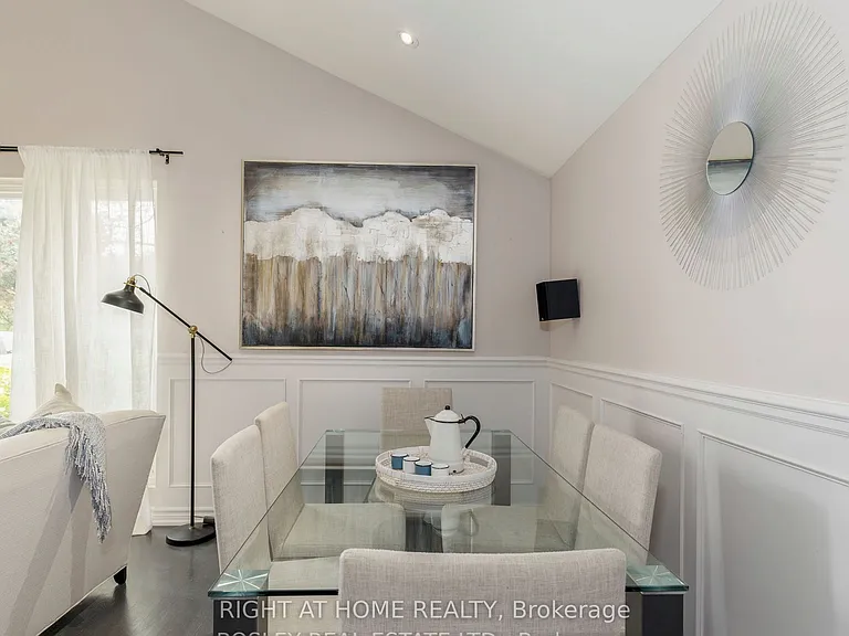 60 Brookridge Dr — Photo 4