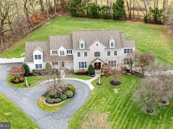 5 McKinley Ln, Chester Springs, PA 19425