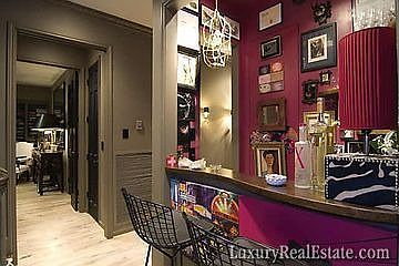 2nd image of 10 S Briar Hollow Ln Unit 20
