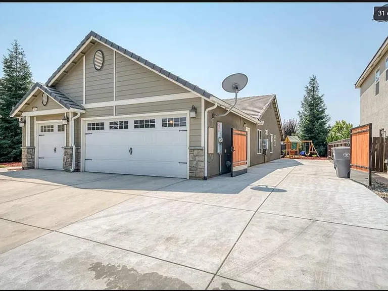 2954 Duncan Ave — Photo 21
