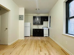 21-47 35th St #5, Astoria, NY 11105