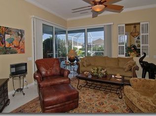 4715 Compass Dr, Bradenton, FL 34208