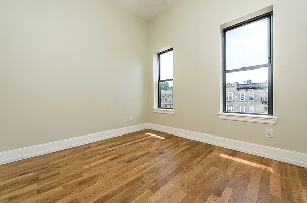 Rented by Nooklyn NYC LLC | media 58