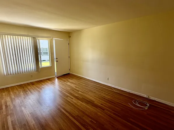 6330 W 79th St APT C, Los Angeles, CA 90045