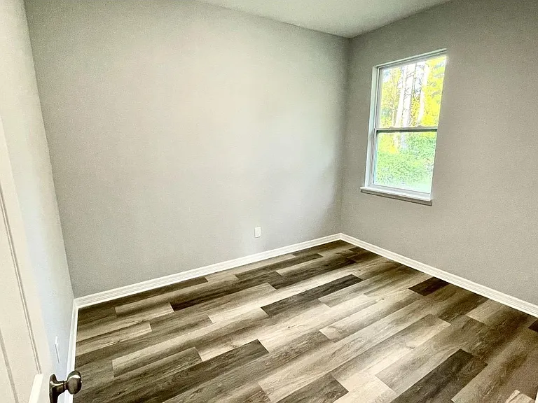 3 Woodlawn Dr — Photo 13