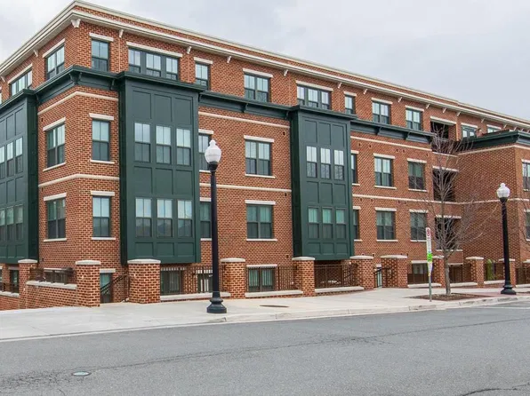 2101 N Monroe St APT 413, Arlington, VA 22207
