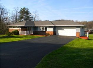 330 Stuber Rd, New Brighton, PA 15066