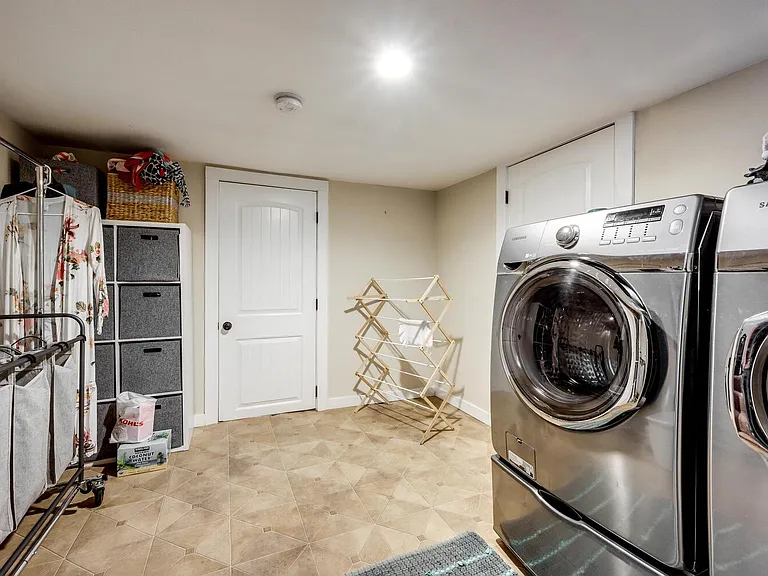 2941 W Denver Pl — Photo 14