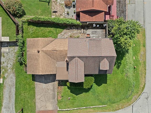 3rd image of 3119 Orris Rd