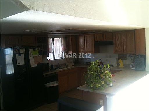 2nd image of 3936 Herford Ln