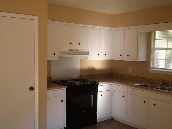 2nd image of 2609 W Angela Cir