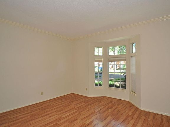 4th image of 4006 Brook Shadow Dr