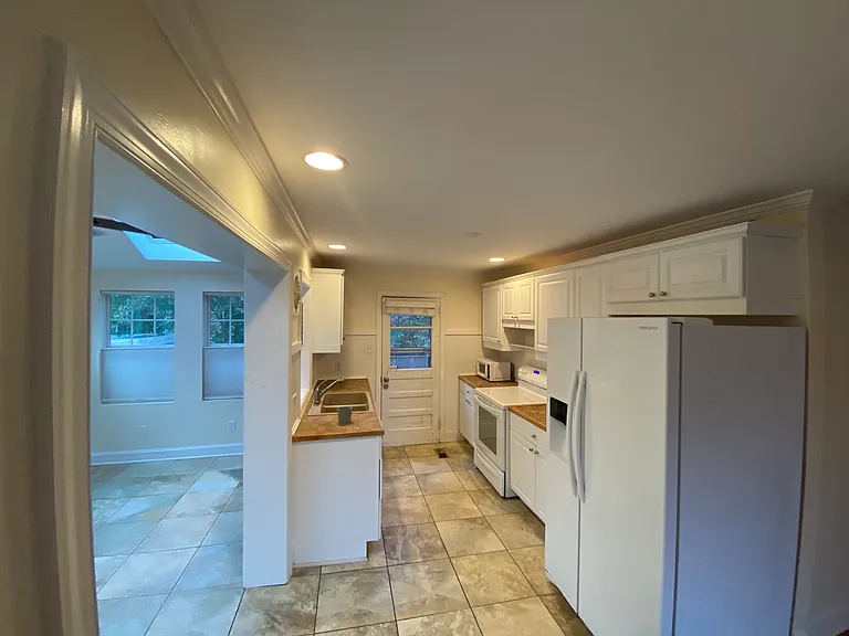 114 W Union St — Photo 5