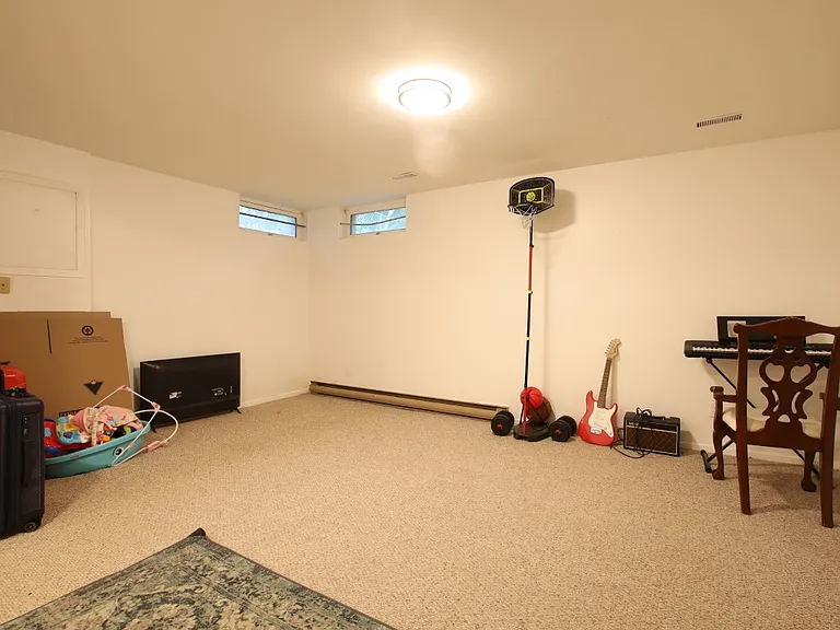 28 Whelan Dr — Photo 21