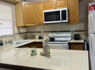 Villa Biscaya Jardines Co, Opa Locka, FL 33054