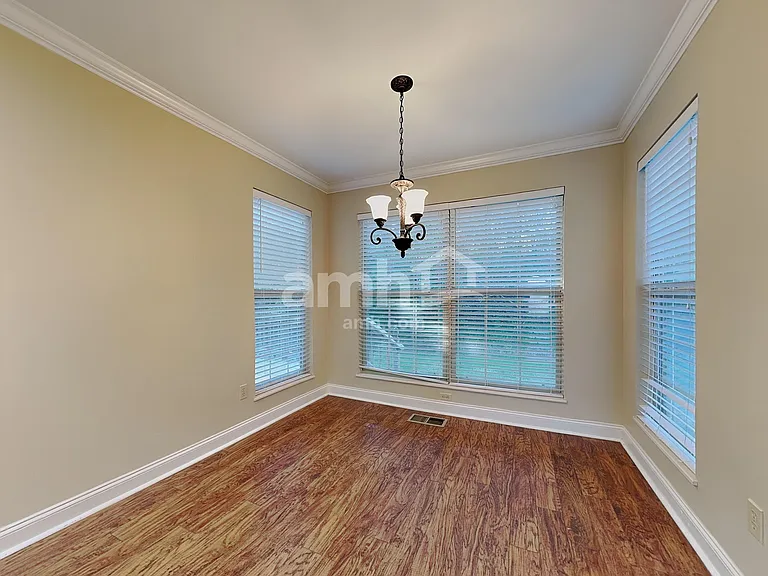 1582 Cider Ln — Photo 4