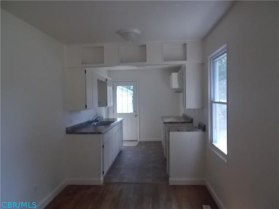 2nd image of 346 Illinois Ave