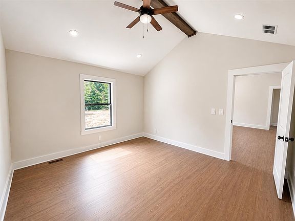 5th image of 1139 Siddens Rd