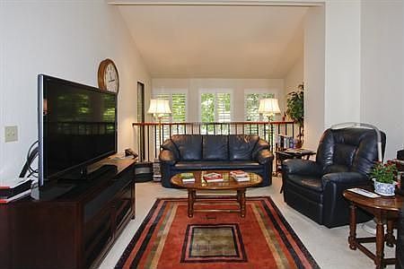 5th image of 592 Sand Hill Cir