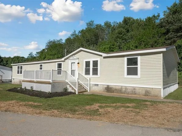 247 Polo Dr, Shelocta, PA 15774
