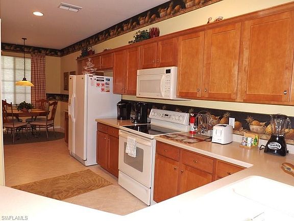 4th image of 20051 Sanibel View Cir Unit 202