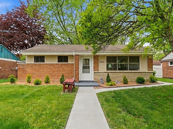 2nd image of 1354 Hirsch Ave
