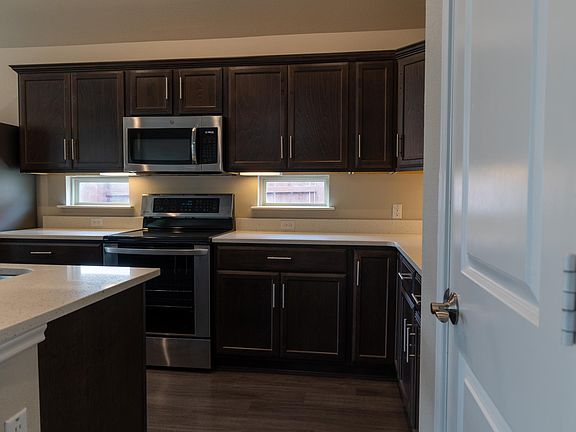 5th image of 5221 Lancaster Dr