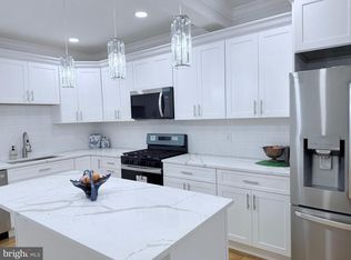 2011 Morris St, Philadelphia, PA 19145