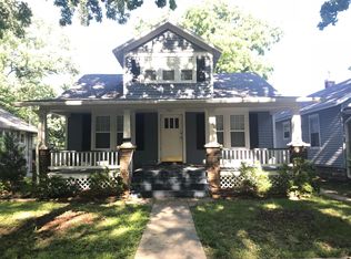 1186 SW Macvicar Ave, Topeka, KS 66604