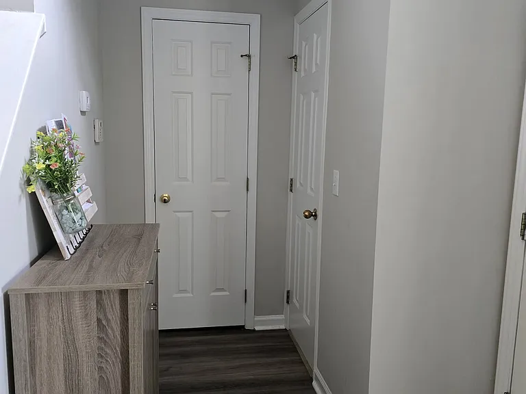 537 Mountain Lake Dr — Photo 2