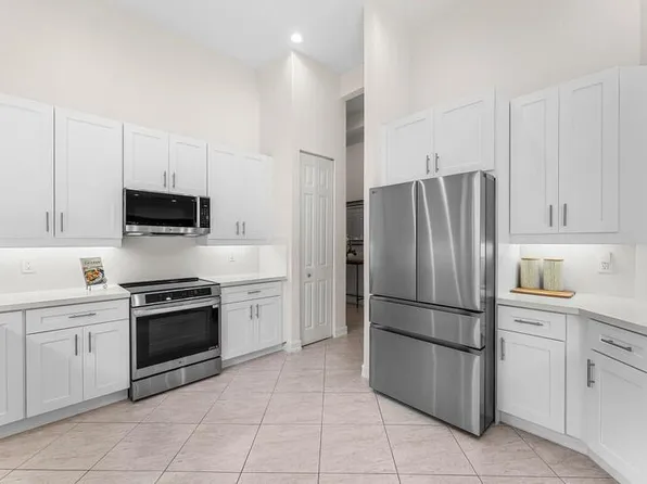 9720 Isles Cay Dr, Delray Beach, FL 33446