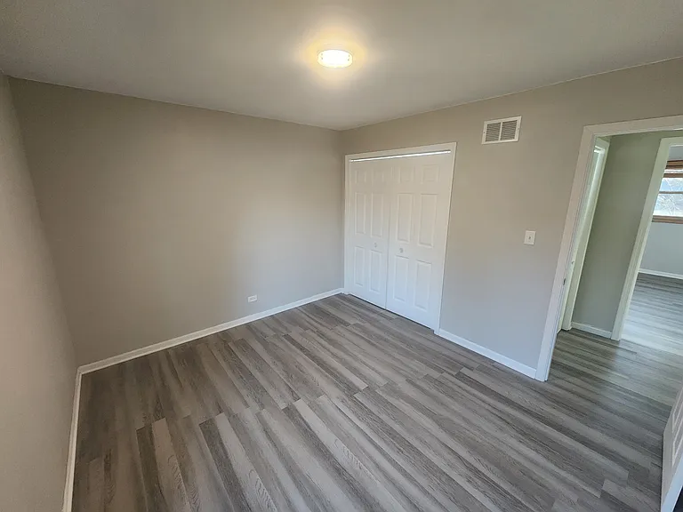 39W496 Hemlock Dr — Photo 21
