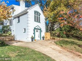 4039 17th St N, Arlington, VA 22207