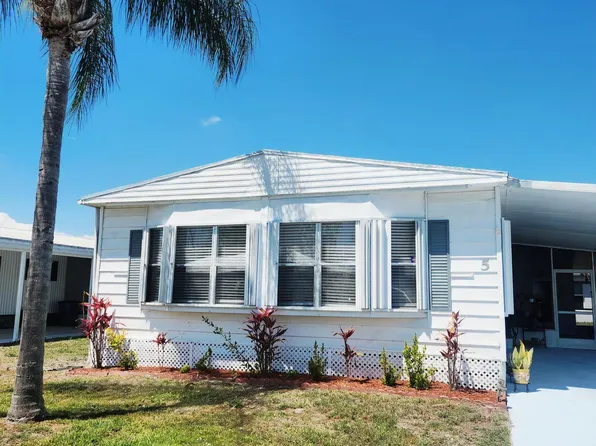 5 El Portal Lane, Port St Lucie, FL 34952