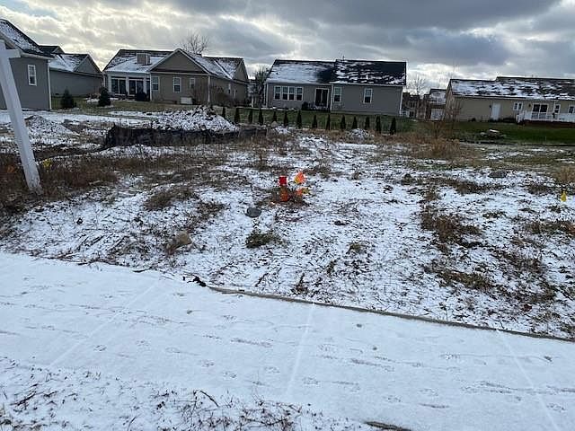 2nd image of 196 Saxton Ln