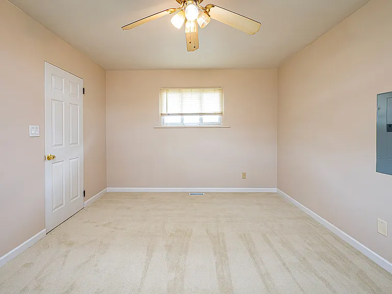151 Edwin Dr — Photo 13