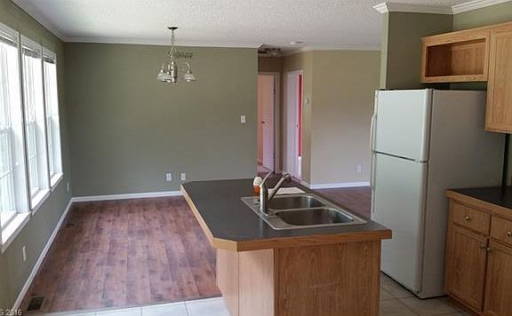 4th image of 37 Mountain Shadow Ln