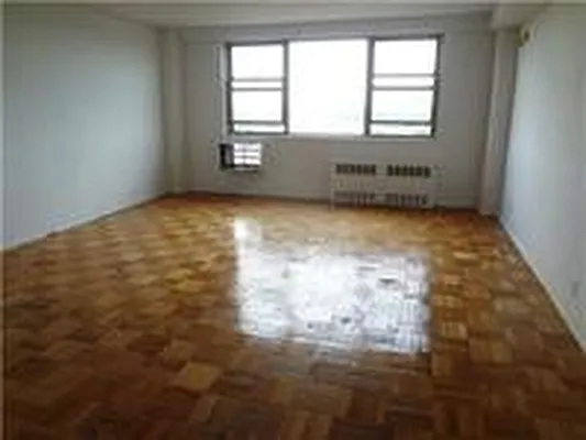 Rented by Realty Collective | media 7