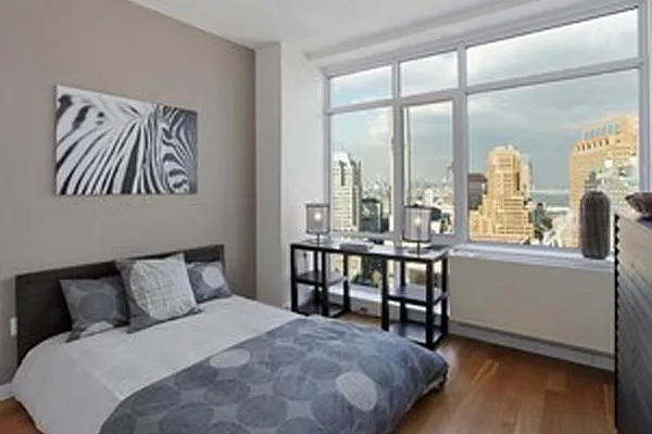 Rented by Corcoran | media 27