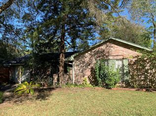 7118 Lumber Jack Dr, Houston, TX 77040
