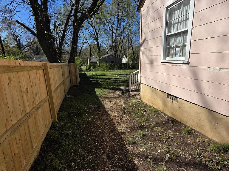 3061 Seminole Rd — Photo 3