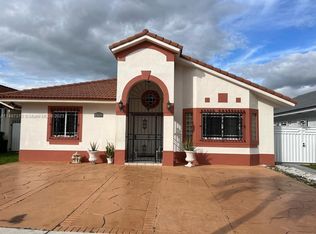 8781 NW 141st Ter, Miami Lakes, FL 33018