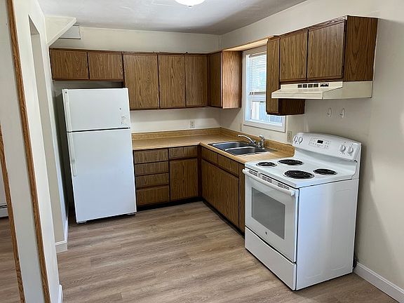 4th image of 58 Spring St #8