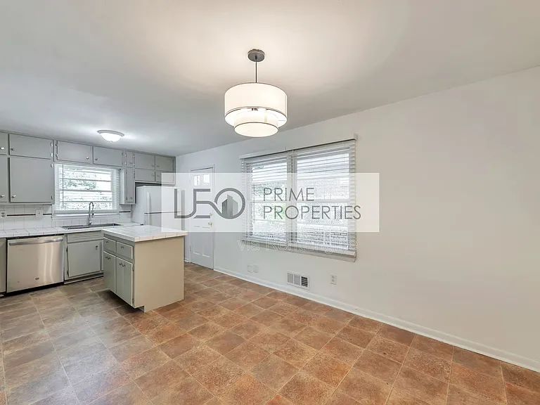 1728 Springer St NW — Photo 8