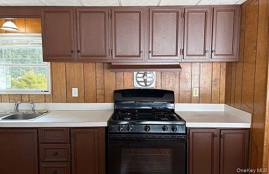 2 bed, 1.5 bath, 720 sqft, $1,500 — Photo 4