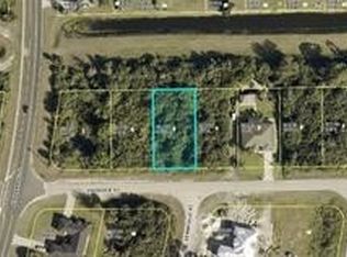 343 Paddock St, Lehigh Acres, FL 33974