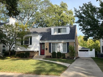 831 S Kensington Ave, La Grange, IL, 60525