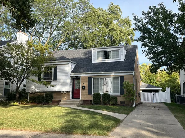 831 S Kensington Ave, La Grange, IL 60525
